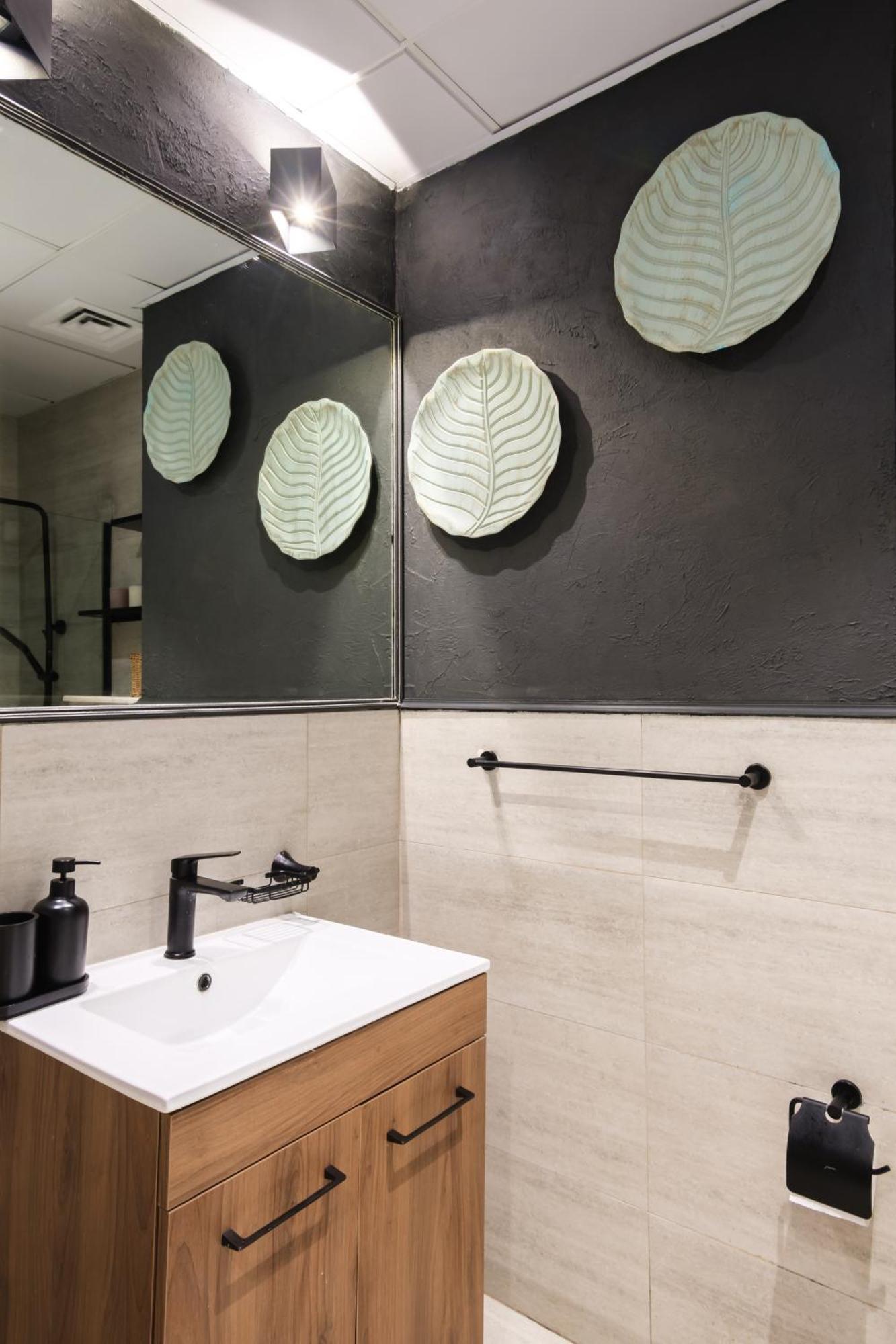 Apartamento Industrial Chic Retreat Al Qurayyah Exterior foto